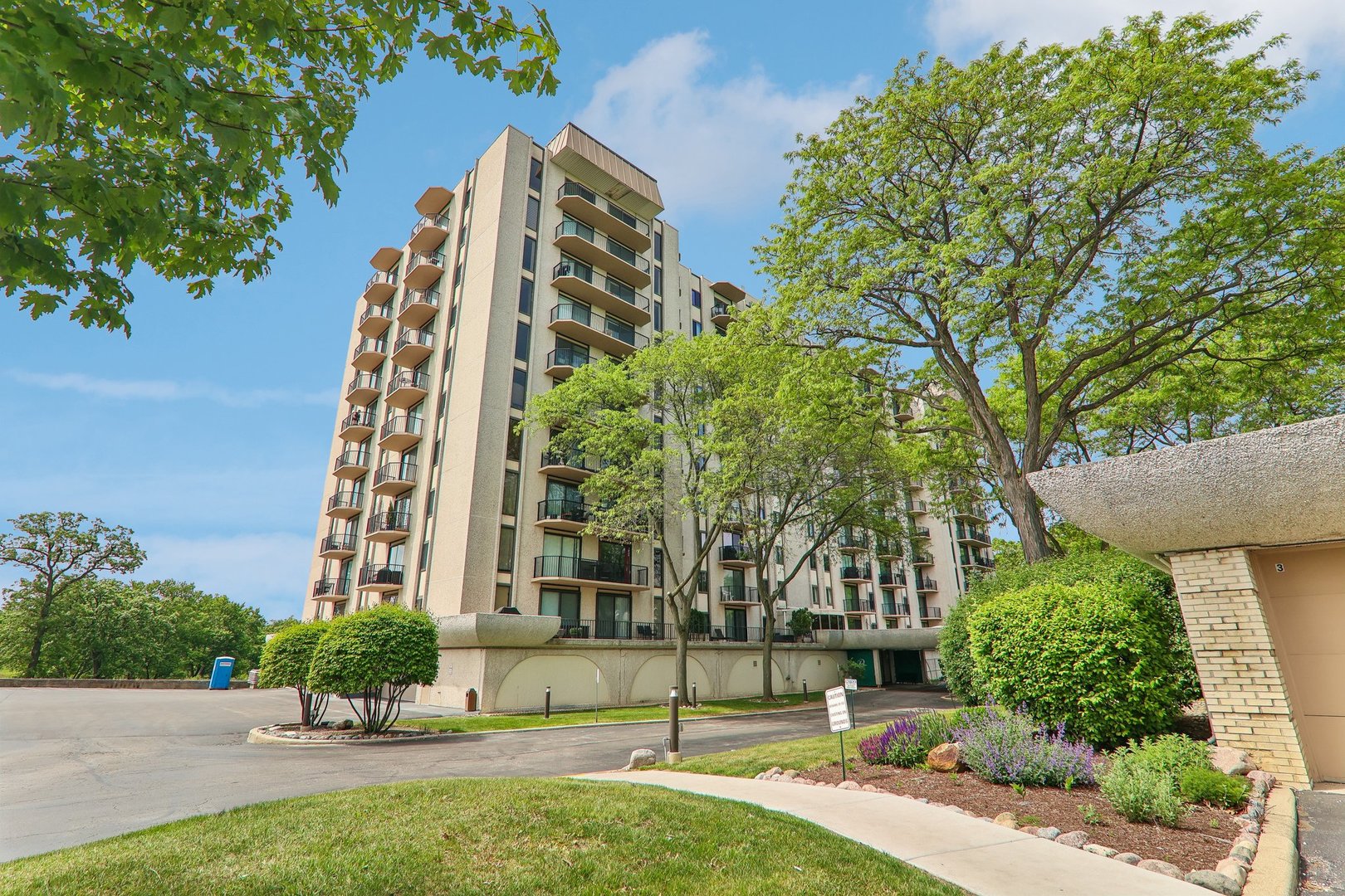 2nd image of 190 S Wood Dale Rd #1105, Wood Dale, IL 60191 | MLS# 12708514