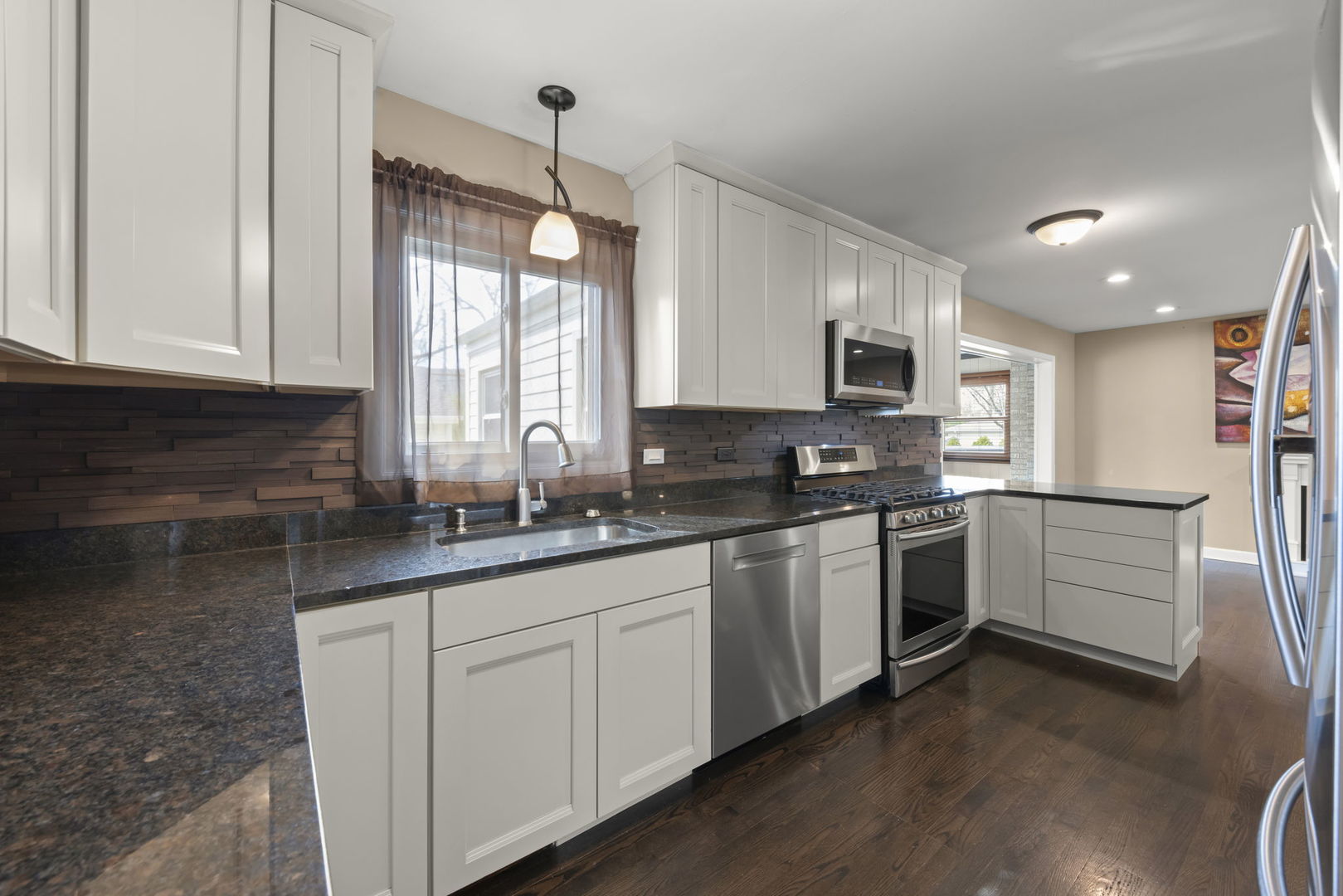 2nd image of 5818 Ridgewood Dr, Western Springs, IL 60558 | MLS# 12708559