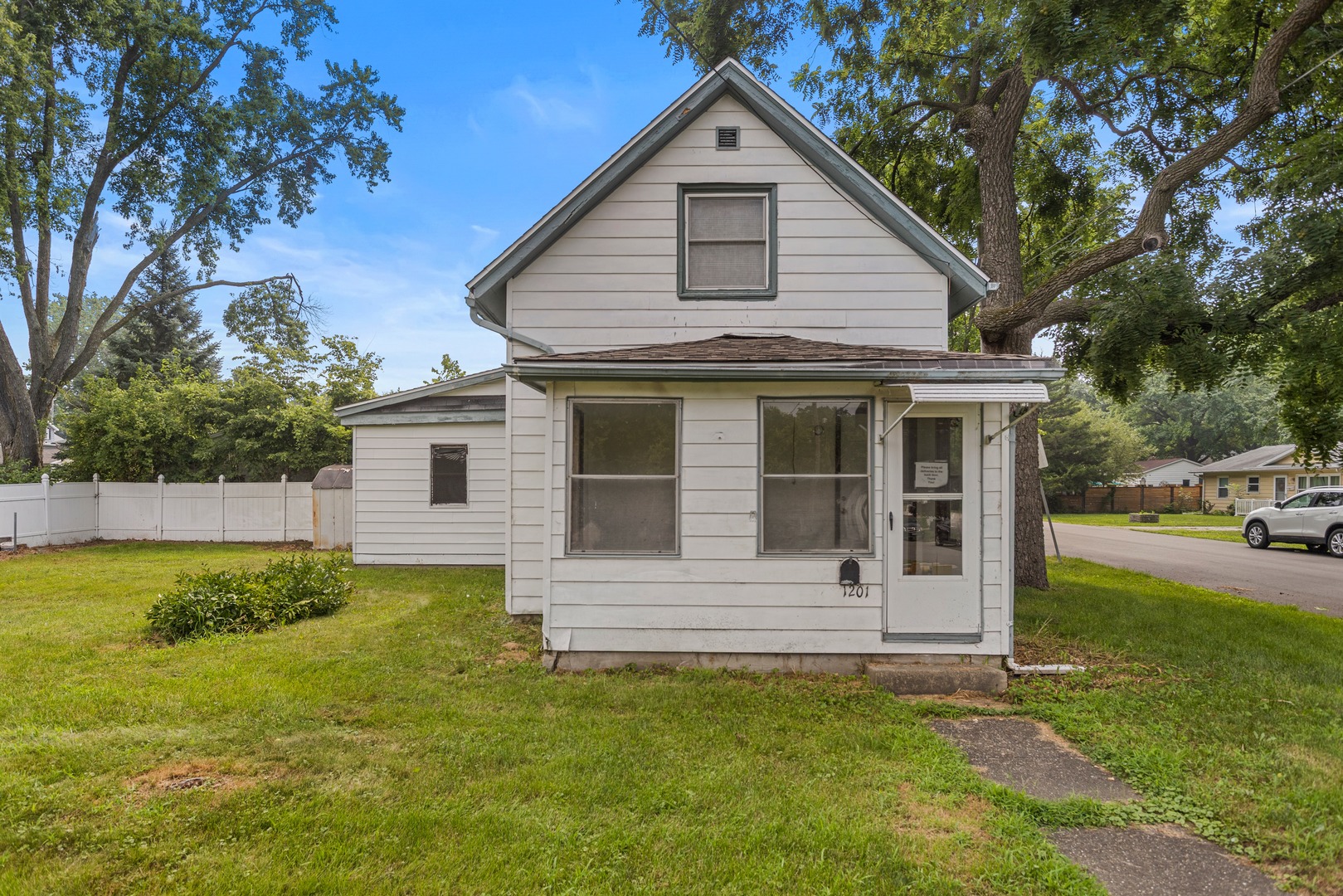 1st image of 1201 Rosney Ave, Bloomington, IL 61701 | MLS# 12708572