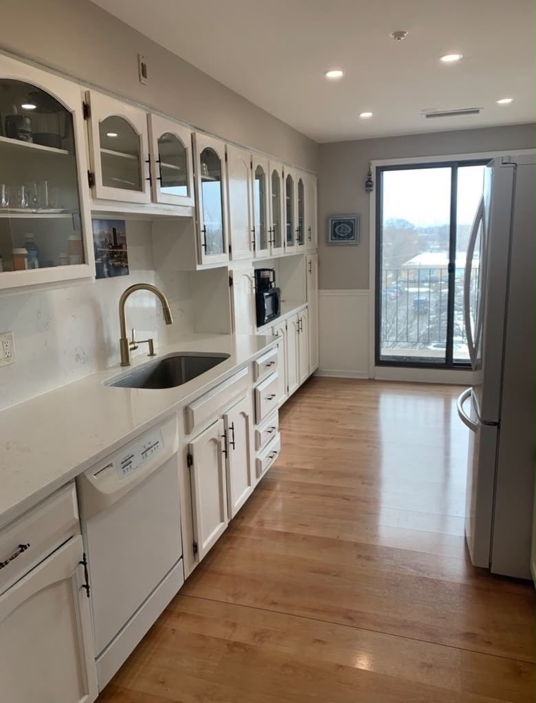 3rd image of 4601 W Touhy Ave #506, Lincolnwood, IL 60712 | MLS# 12708577