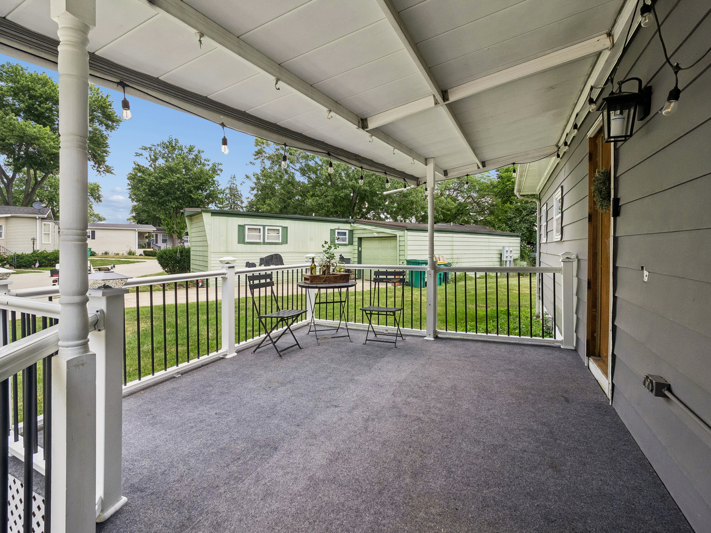 3rd image of 209 Melbrooke Rd, Elgin, IL 60123 | MLS# 12708581