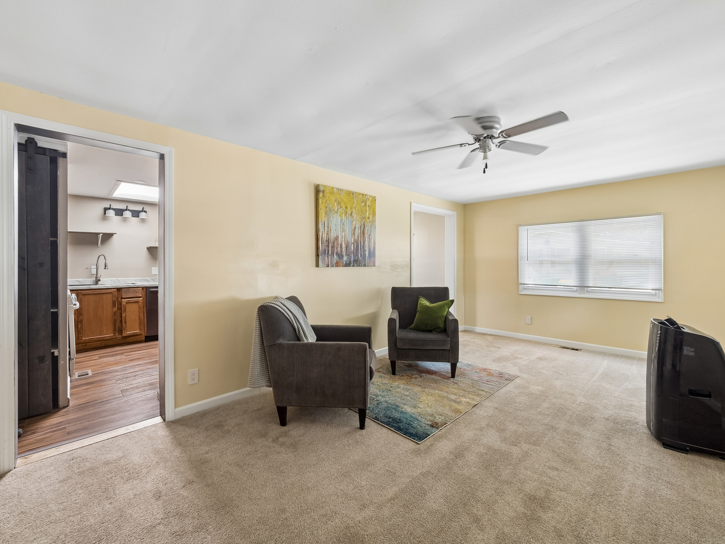 5th image of 209 Melbrooke Rd, Elgin, IL 60123 | MLS# 12708581