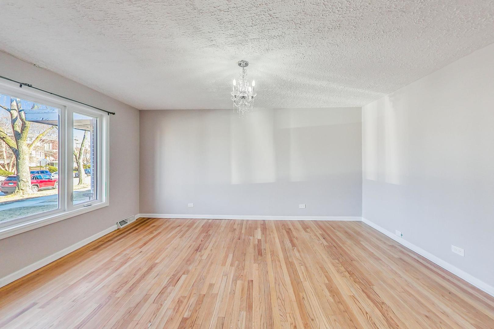 3rd image of 4839 Crain St, Skokie, IL 60077 | MLS# 12708585