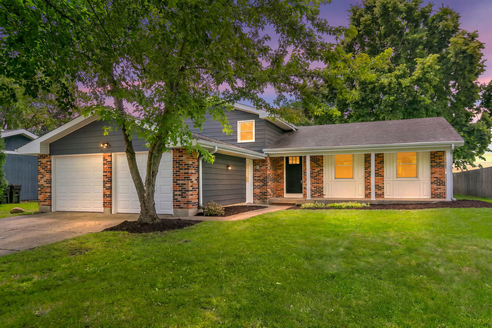 Homes for sale in Crystal Lake, IL | 619 Dartmoor Dr, Crystal Lake, IL 60014 | MLS# 12708601