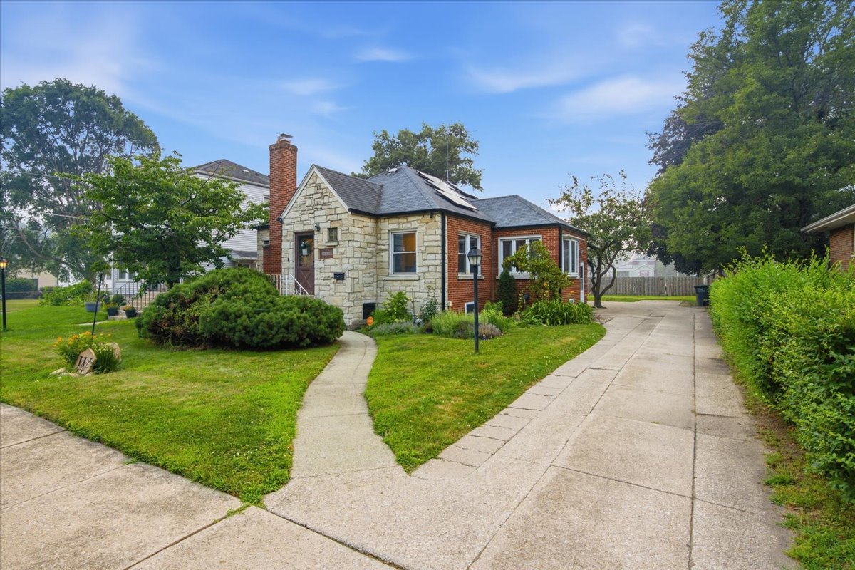 2nd image of 18326 Walter St, Lansing, IL 60438 | MLS# 12708653