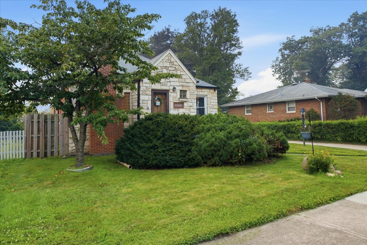 3rd image of 18326 Walter St, Lansing, IL 60438 | MLS# 12708653