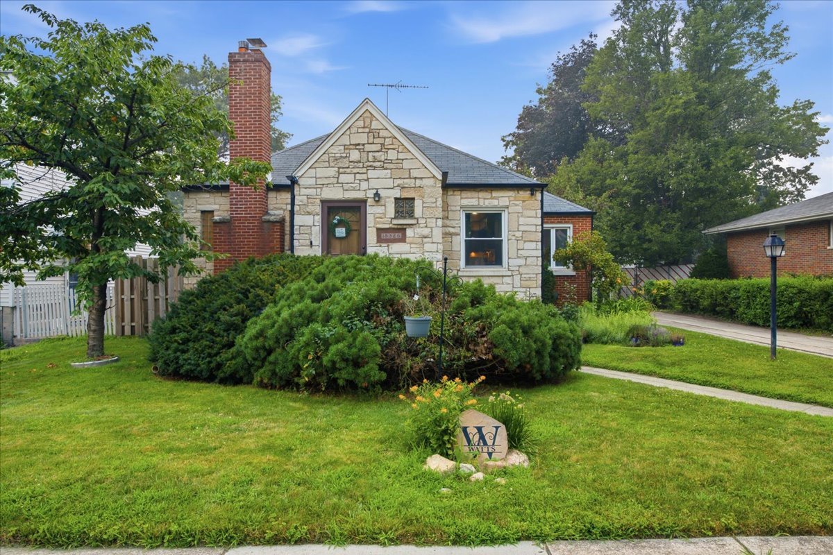 1st image of 18326 Walter St, Lansing, IL 60438 | MLS# 12708653