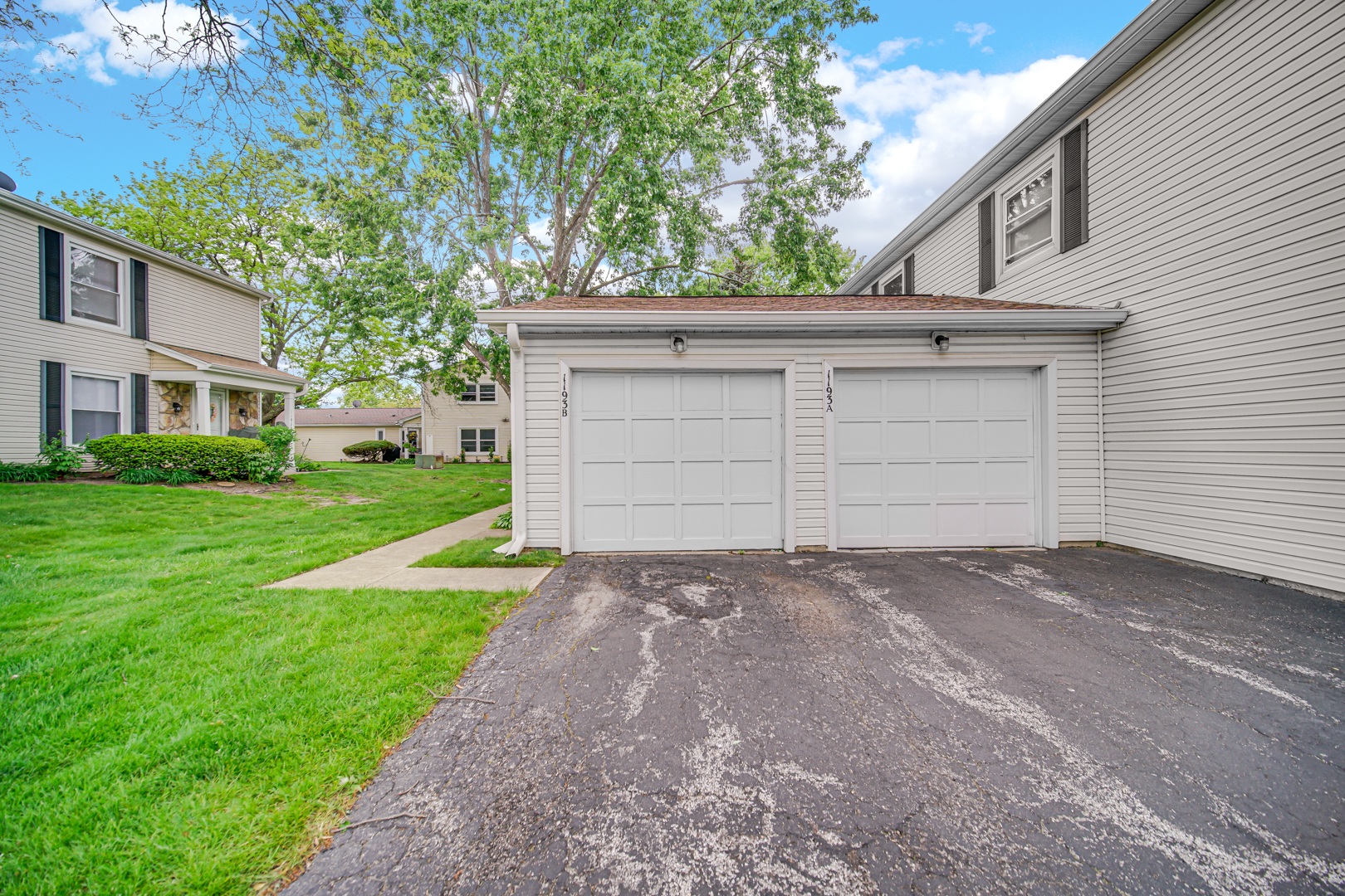 Homes for sale in Palatine, IL | 1193 E Barberry Ln, Palatine, IL 60074