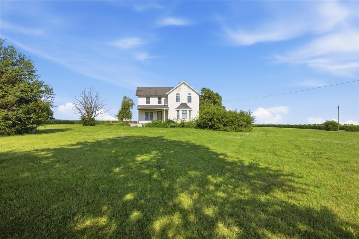 Homes for sale in Pontiac, IL | 20042 N 2500 East Rd, Pontiac, IL 61764 | MLS# 12708733