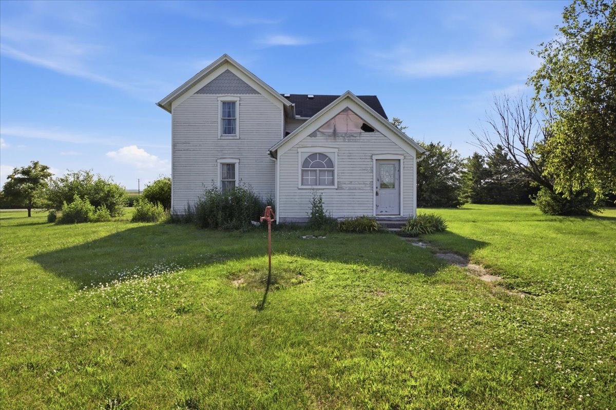 Homes for sale in Pontiac, IL | 20042 N 2500 East Rd, Pontiac, IL 61764 | MLS# 12708733