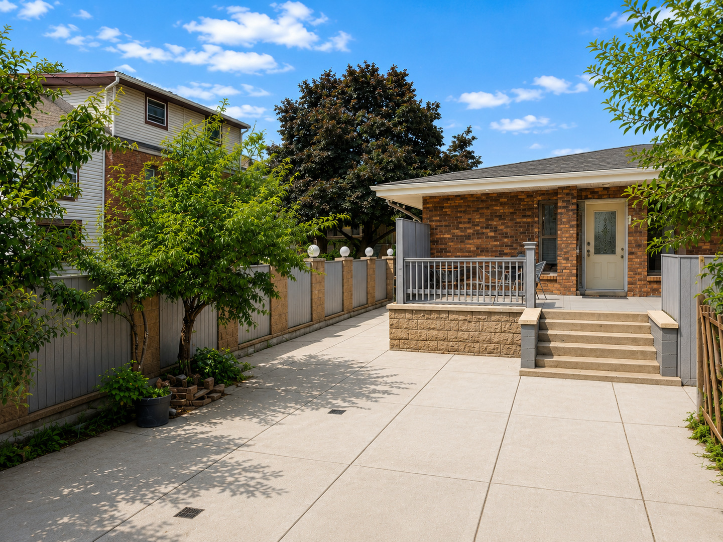 Homes for sale in Chicago, IL | 3017 S Canal St, Chicago, IL 60616 | MLS# 12708756