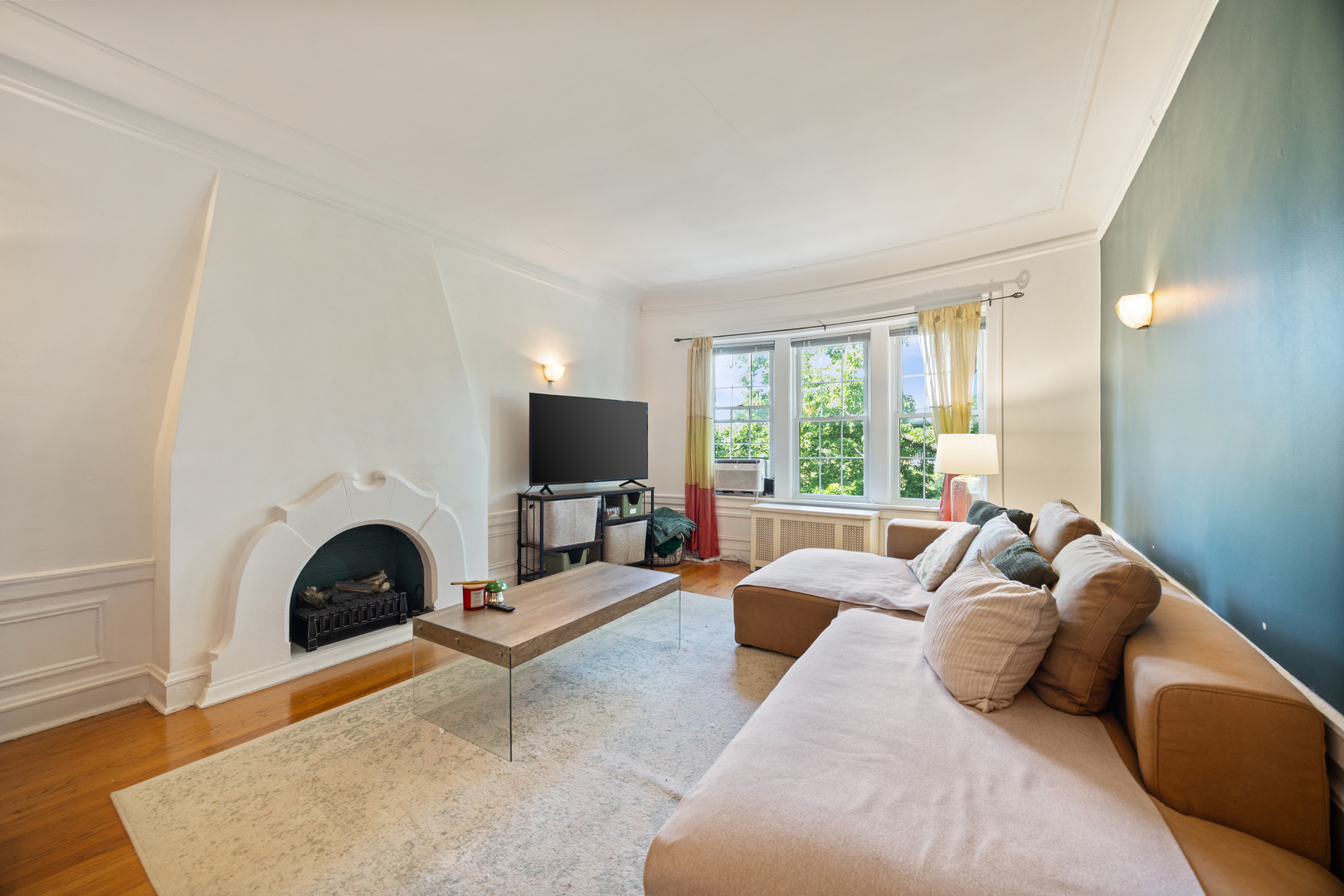Homes for sale in Oak Park, IL | 338 S East Ave #3N, Oak Park, IL 60302 | MLS# 12708814