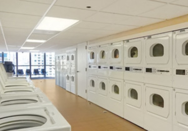 2nd image of 10 E Ontario St, Chicago, IL 60611