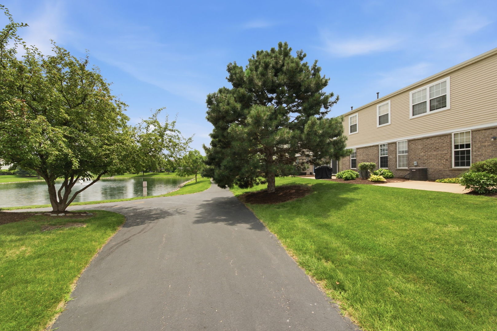 Homes for sale in Plainfield, IL | 5009 Corning Ct #5009, Plainfield, IL 60586 | MLS# 12708836