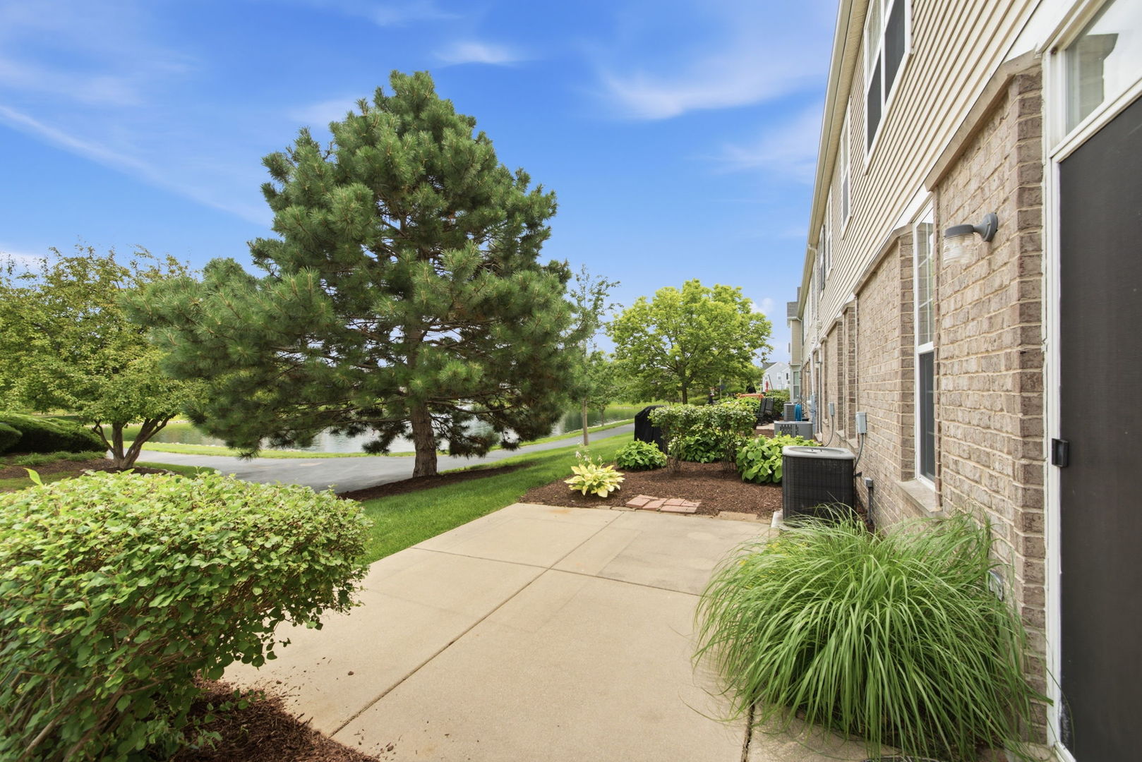 Homes for sale in Plainfield, IL | 5009 Corning Court, Plainfield, IL 60586 | Houzeo