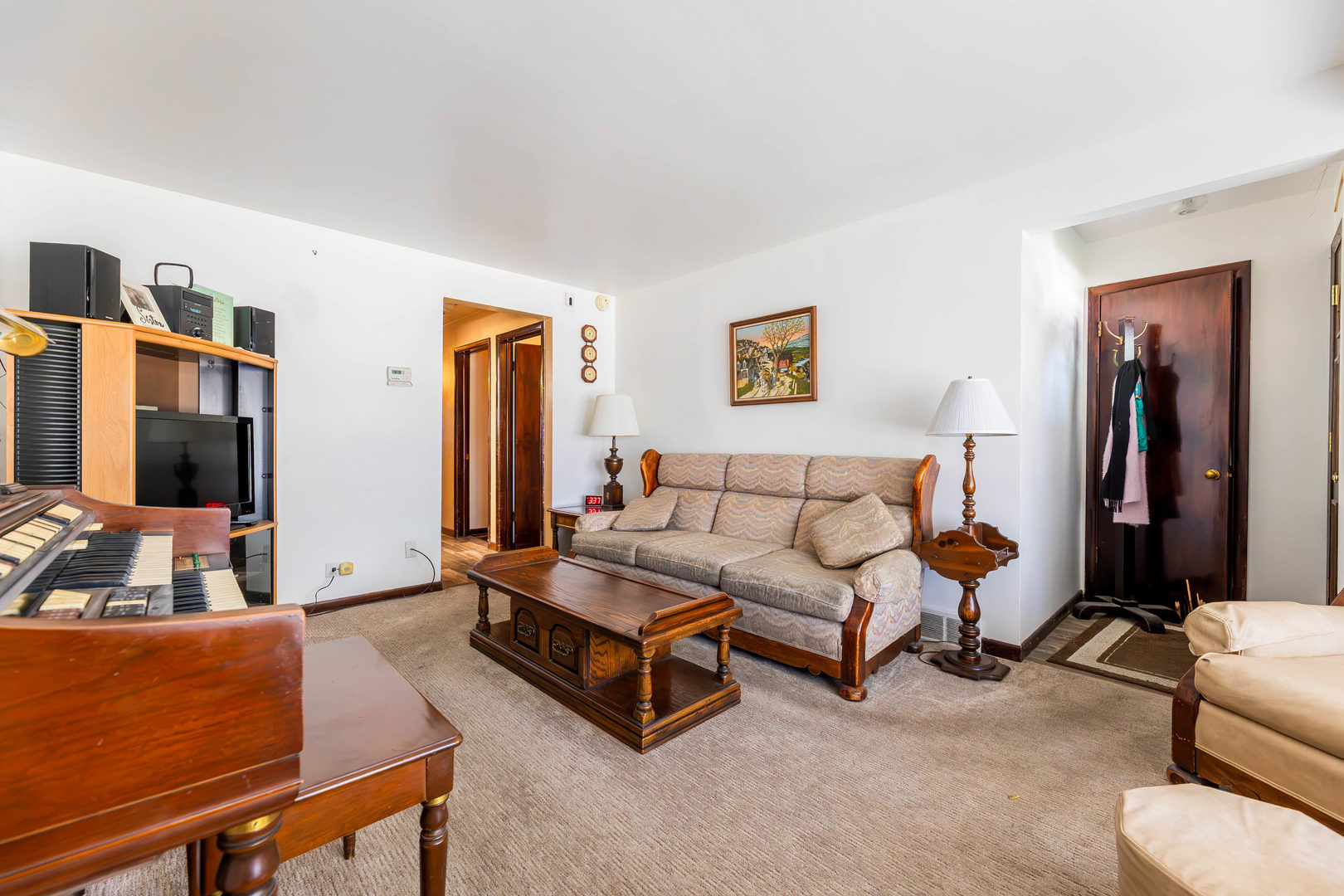Homes for sale in Chicago, IL | 5728 S Parkside Ave, Chicago, IL 60638 | MLS# 12708921
