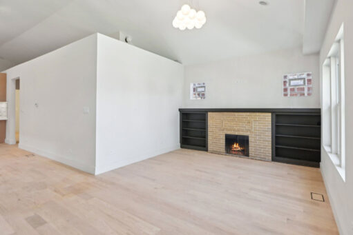 3rd image of 7930 S Kenwood Ave, Chicago, IL 60619 | MLS# 12708927