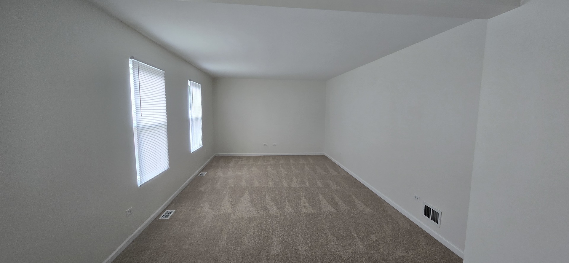 5th image of 1310 Green Trails Dr, Plainfield, IL 60586 | MLS# 12708988