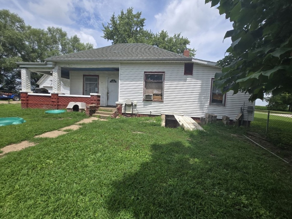 Homes for sale in Yates City, IL | 500 1st St, Yates City, IL 61572 | MLS# 12708993
