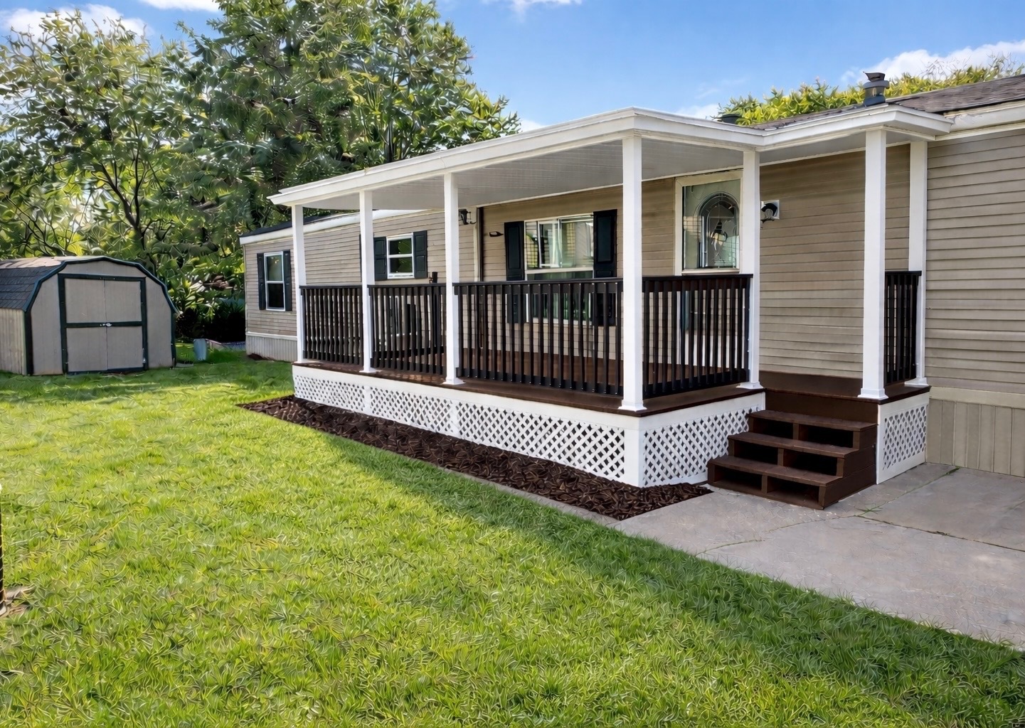 Homes for sale in Round Lake Park, IL | 716 Treeview Ln, Round Lake Park, IL 60073 | MLS# 12708994
