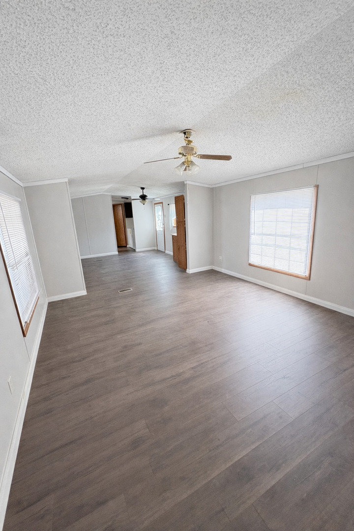 Homes for sale in Round Lake Park, IL | 716 Treeview Ln, Round Lake Park, IL 60073 | MLS# 12708994