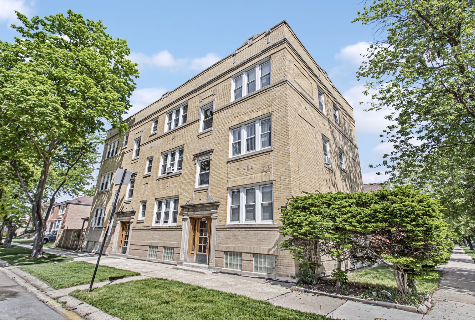 1st image of 5004 W Newport Ave #3E, Chicago, IL 60641 | MLS# 12709007