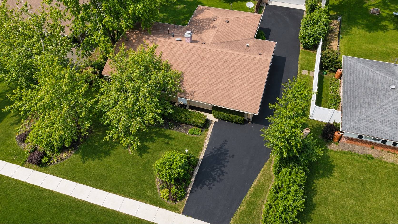 35th image of 530 Maywood Ln, Hoffman Estates, IL 60169 | MLS# 12709055