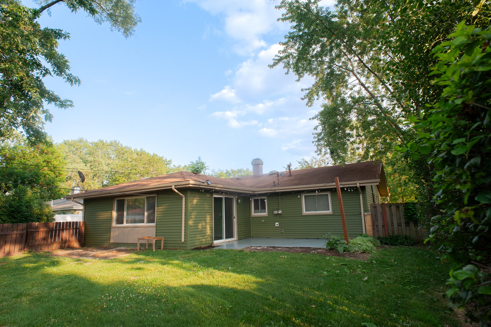 4th image of 530 Maywood Ln, Hoffman Estates, IL 60169 | MLS# 12709055