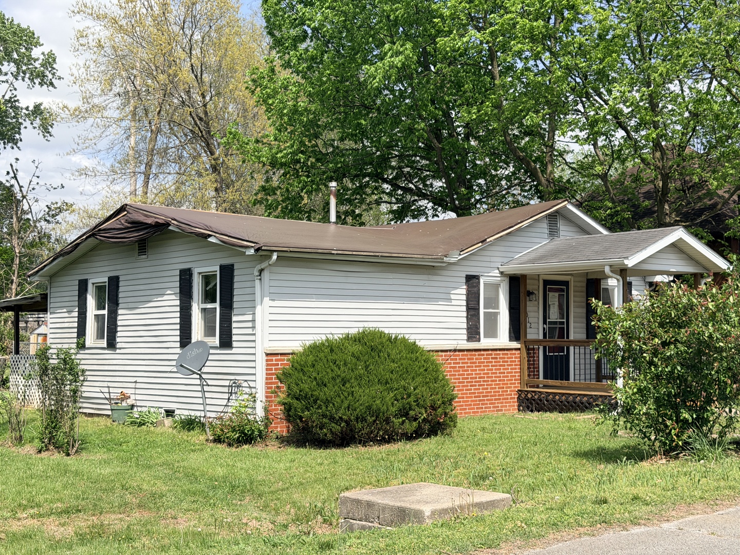 Homes for sale in Murphysboro, IL | 2012 Roblee Ave, Murphysboro, IL 62966 | MLS# 12709056