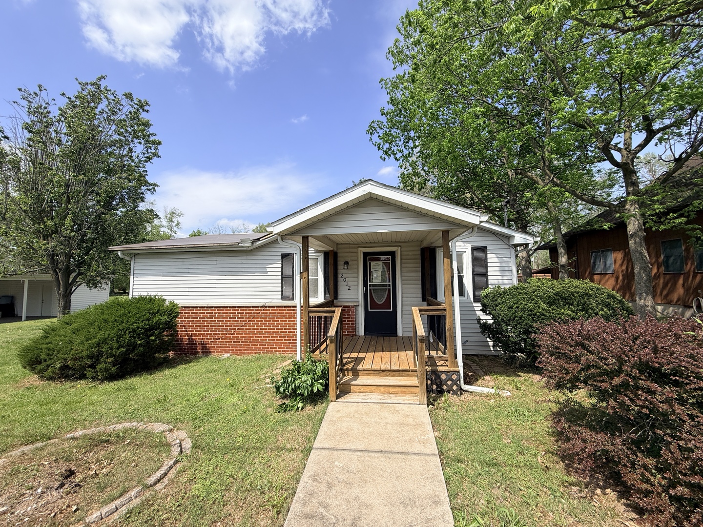 Homes for sale in Murphysboro, IL | 2012 Roblee Ave, Murphysboro, IL 62966 | MLS# 12709056
