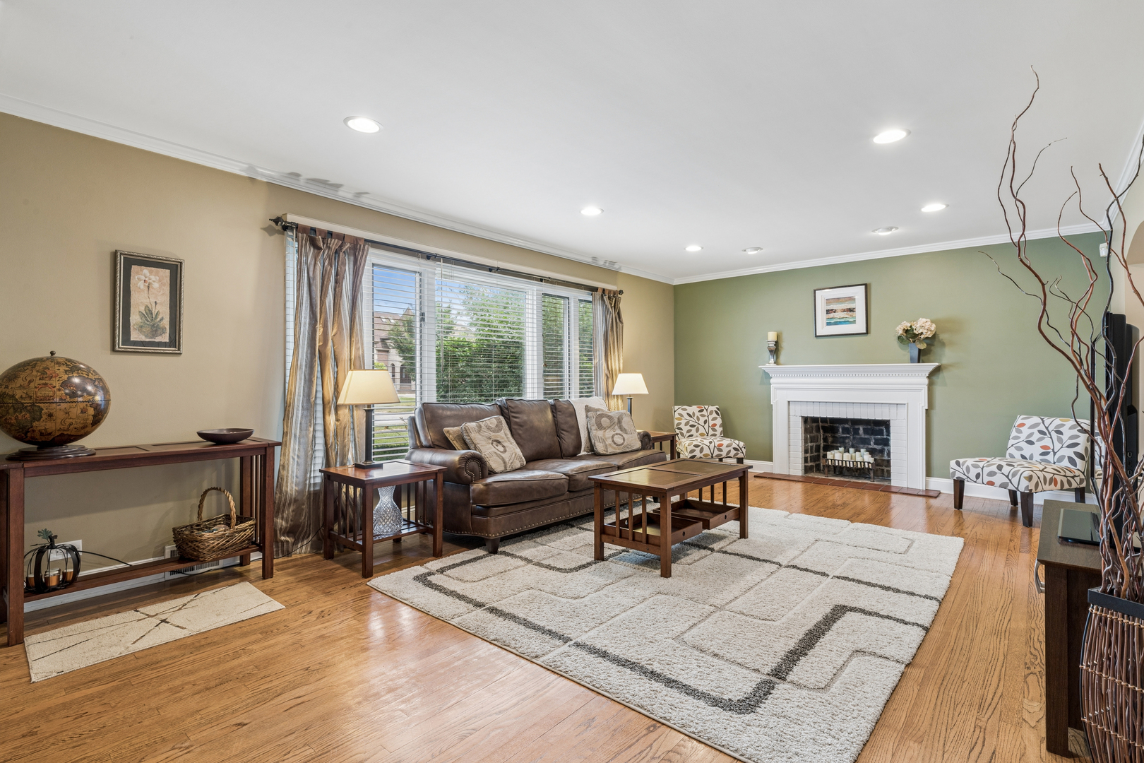 Homes for sale in Park Ridge, IL | 1705 Glenview Ave, Park Ridge, IL 60068 | MLS# 12709096