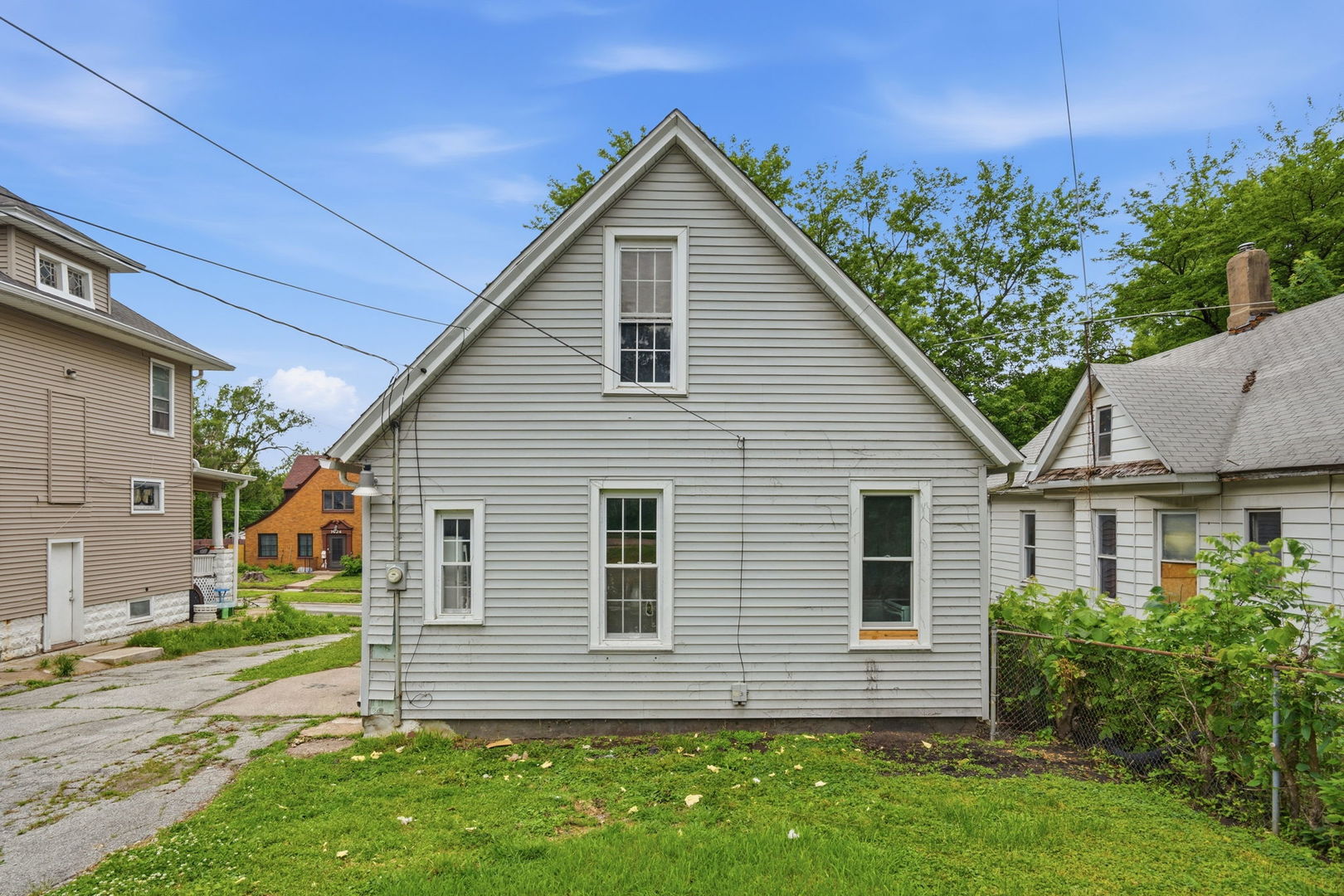 Homes for sale in Rock Island, IL | 1621 14 1/2 St, Rock Island, IL 61201 | MLS# 12709131