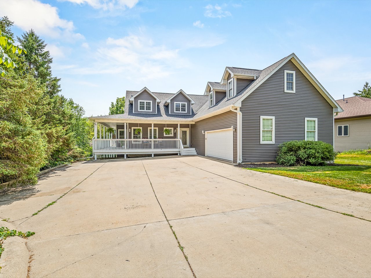 Homes for sale in Davis, IL | 1393 Chadbourne Dr, Davis, IL 61019 | MLS# 12709146