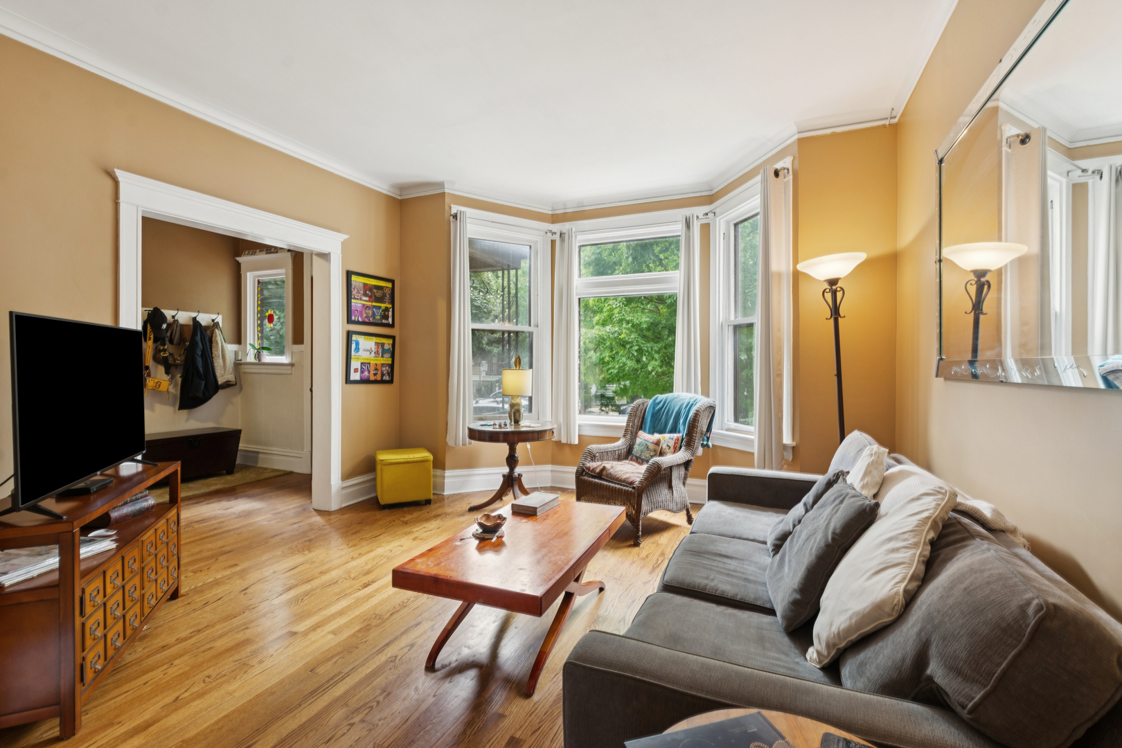 Homes for sale in Chicago, IL | 1946 W Summerdale Ave, Chicago, IL 60640 | MLS# 12709165