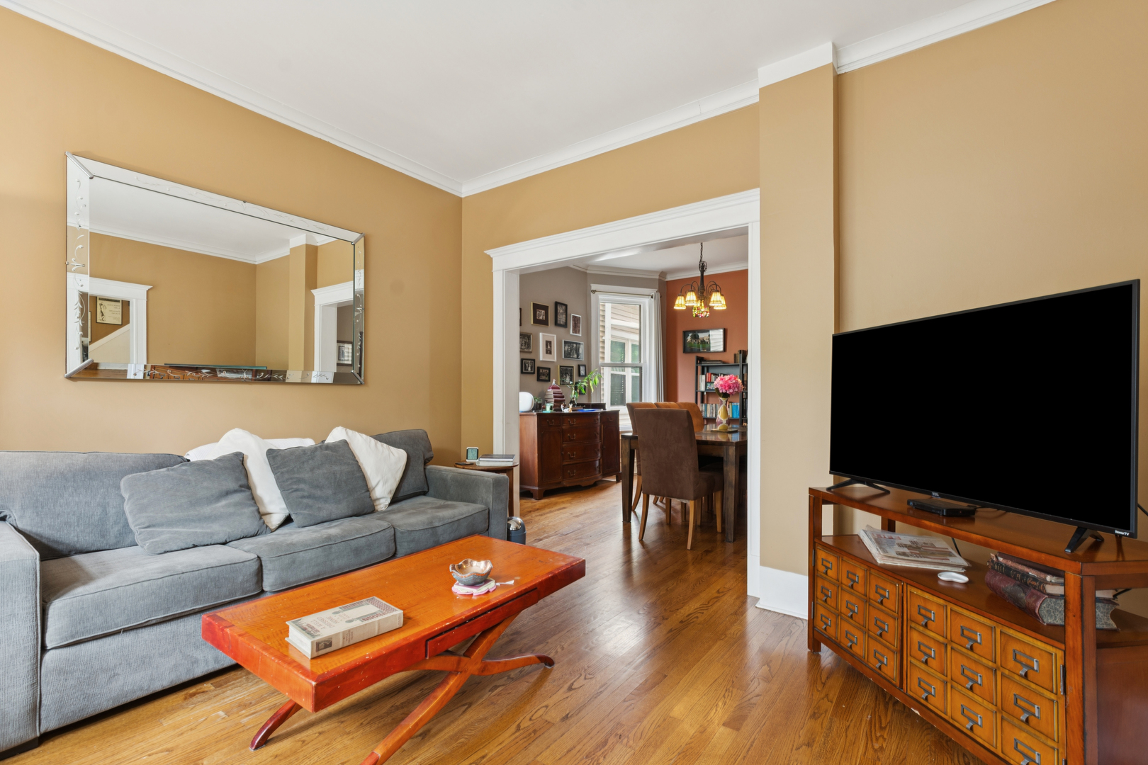 Homes for sale in Chicago, IL | 1946 W Summerdale Ave, Chicago, IL 60640 | MLS# 12709165