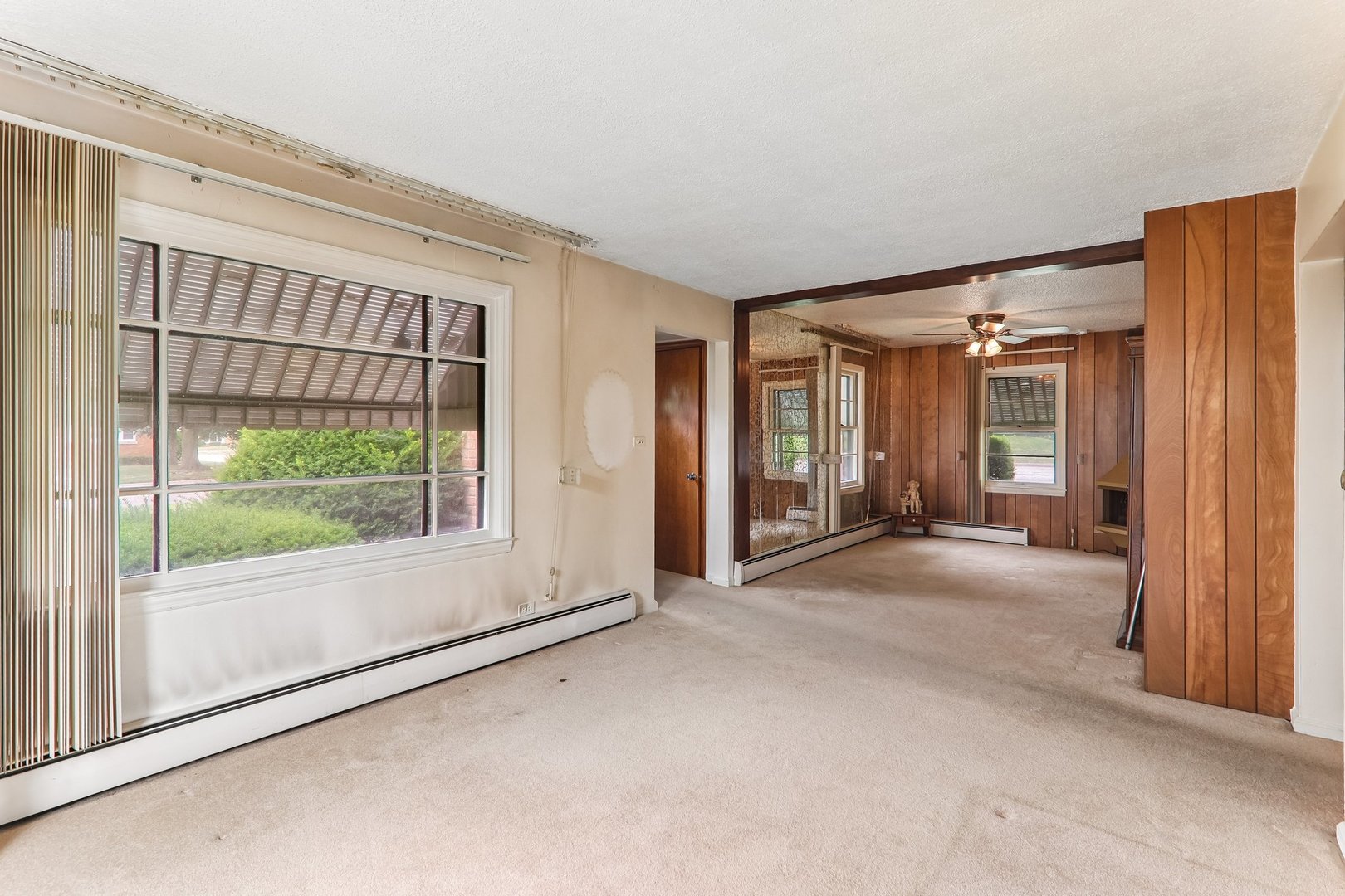 2nd image of 2218 Pearsall Pkwy, Waukegan, IL 60085 | MLS# 12709175