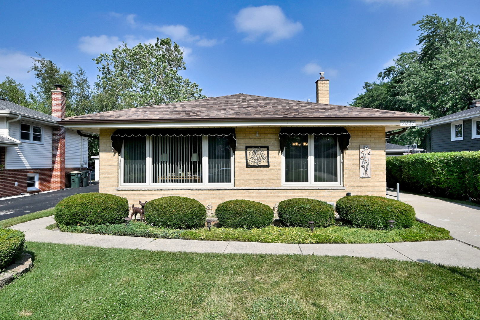 1st image of 1031 S Belmont Ave, Arlington Heights, IL 60005 | MLS# 12709197