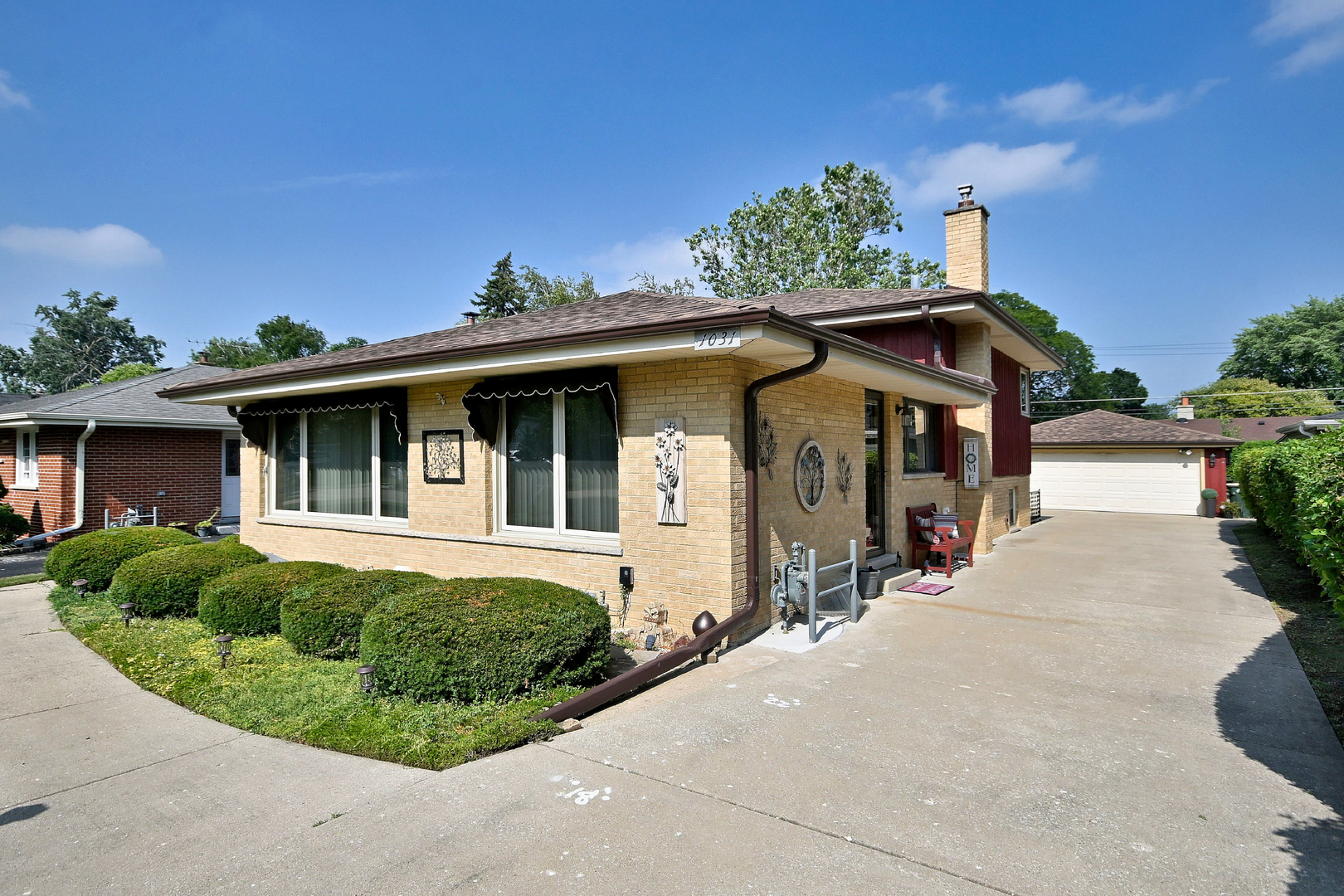 3rd image of 1031 S Belmont Ave, Arlington Heights, IL 60005 | MLS# 12709197