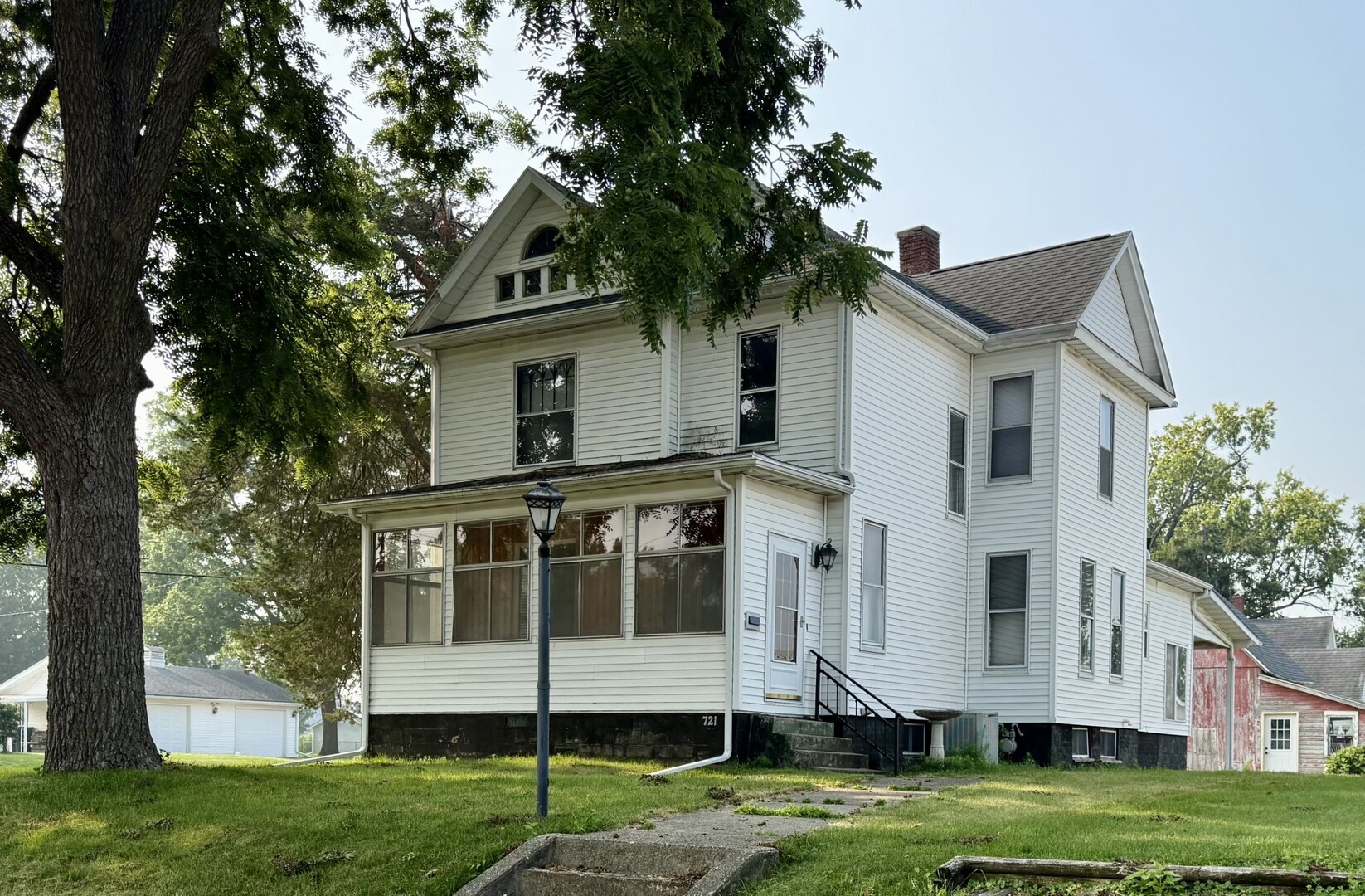 Homes for sale in Kewanee, IL | 721 Pleasant St, Kewanee, IL 61443 | MLS# 12709228