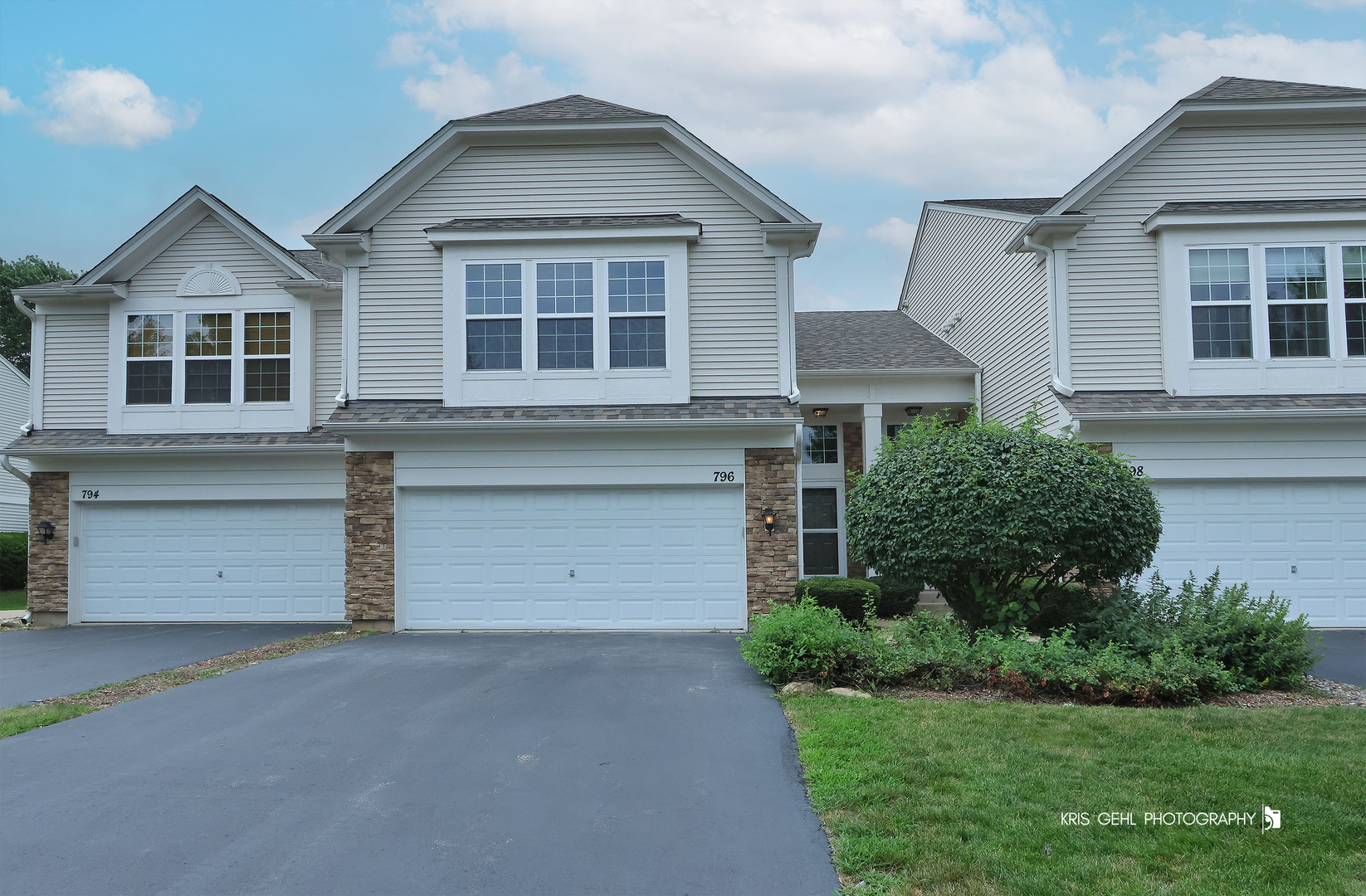Homes for sale in Crystal Lake, IL | 796 Pointe Dr #796, Crystal Lake, IL 60014 | MLS# 12709283