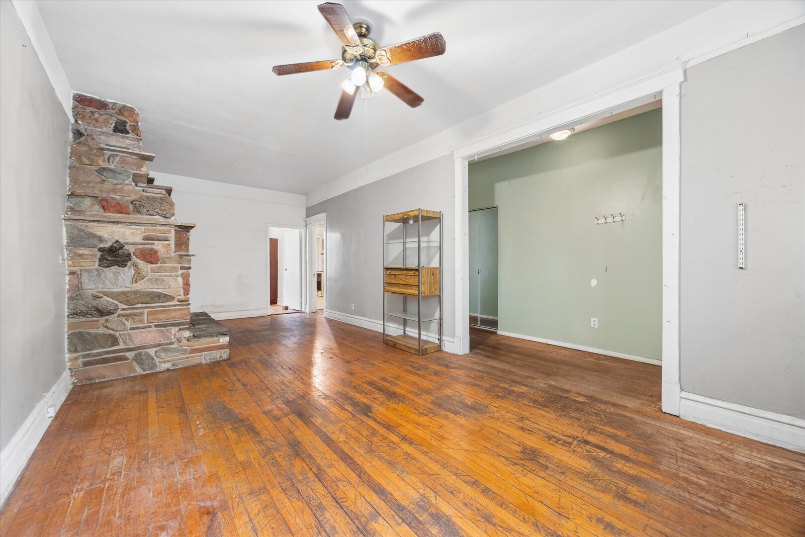 3rd image of 1946 W Armitage Ave, Chicago, IL 60647 | MLS# 12709298