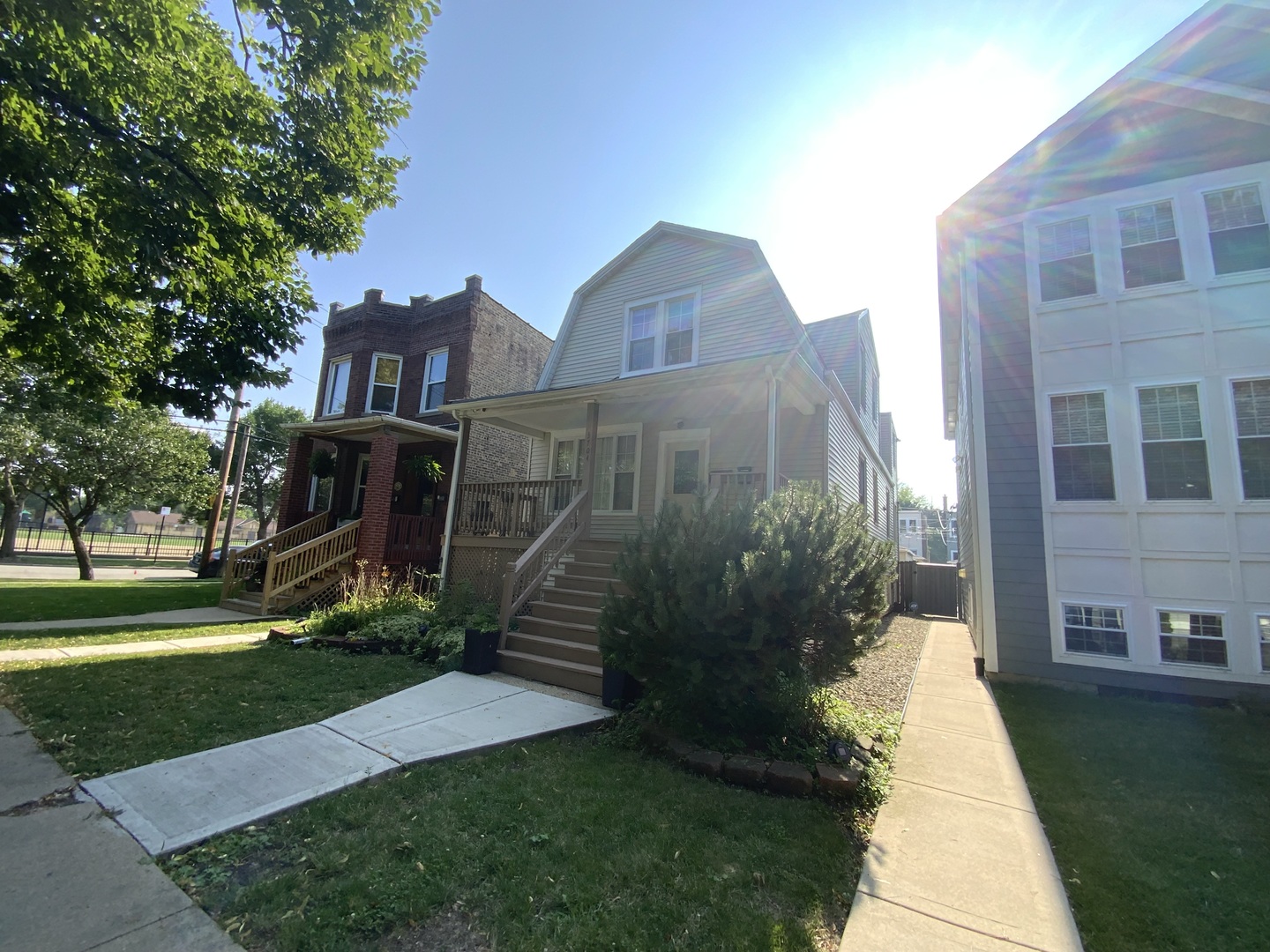 2nd image of 3704 N Drake Ave, Chicago, IL 60618 | MLS# 12709304