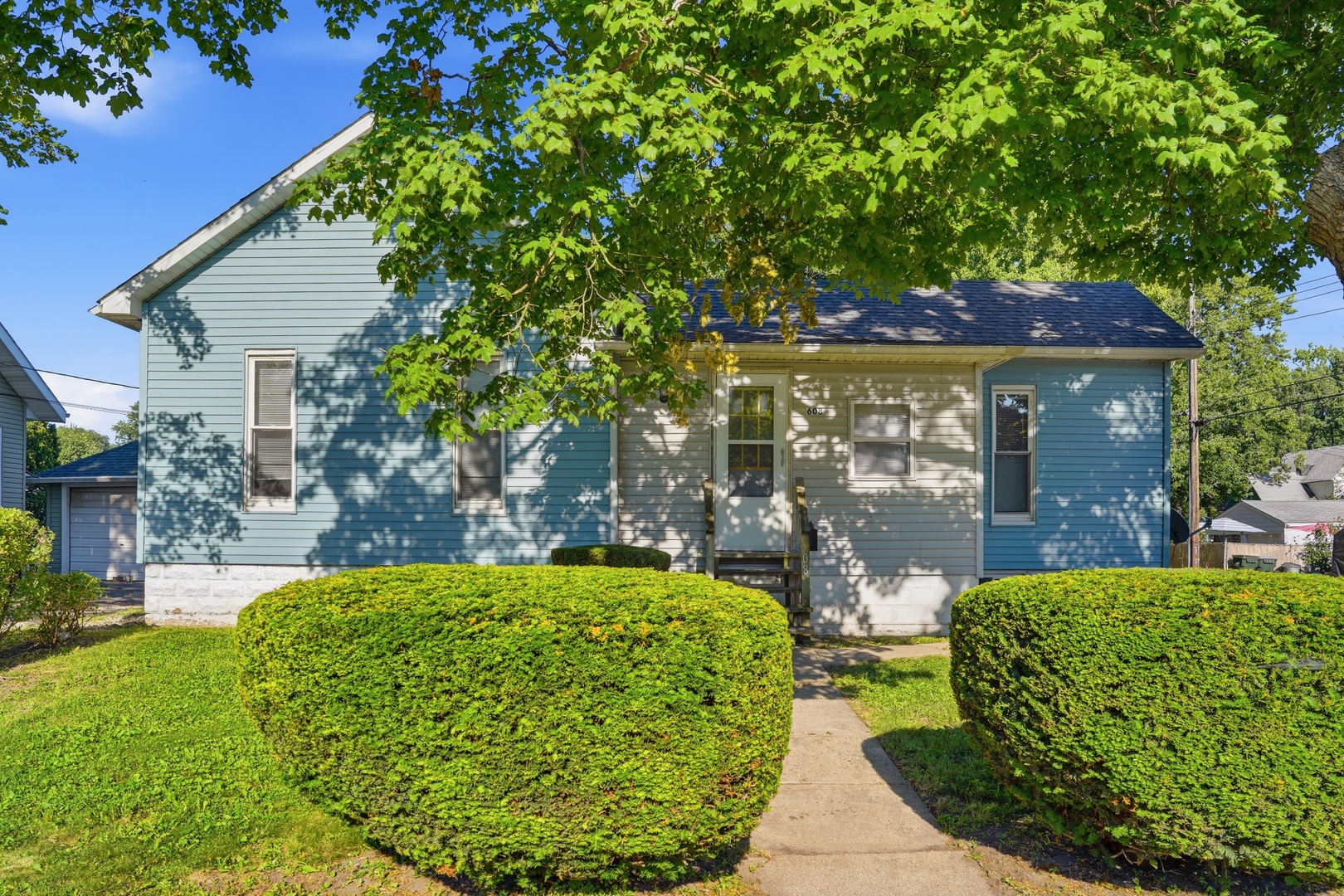 Homes for sale in Sterling, IL | 608 Avenue E, Sterling, IL 61081 | MLS# 12709364