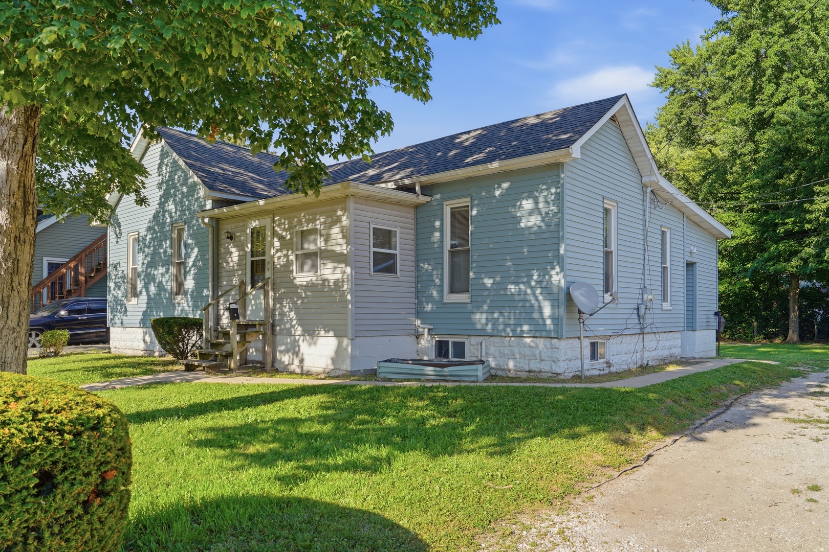 Homes for sale in Sterling, IL | 608 Avenue E, Sterling, IL 61081 | MLS# 12709364
