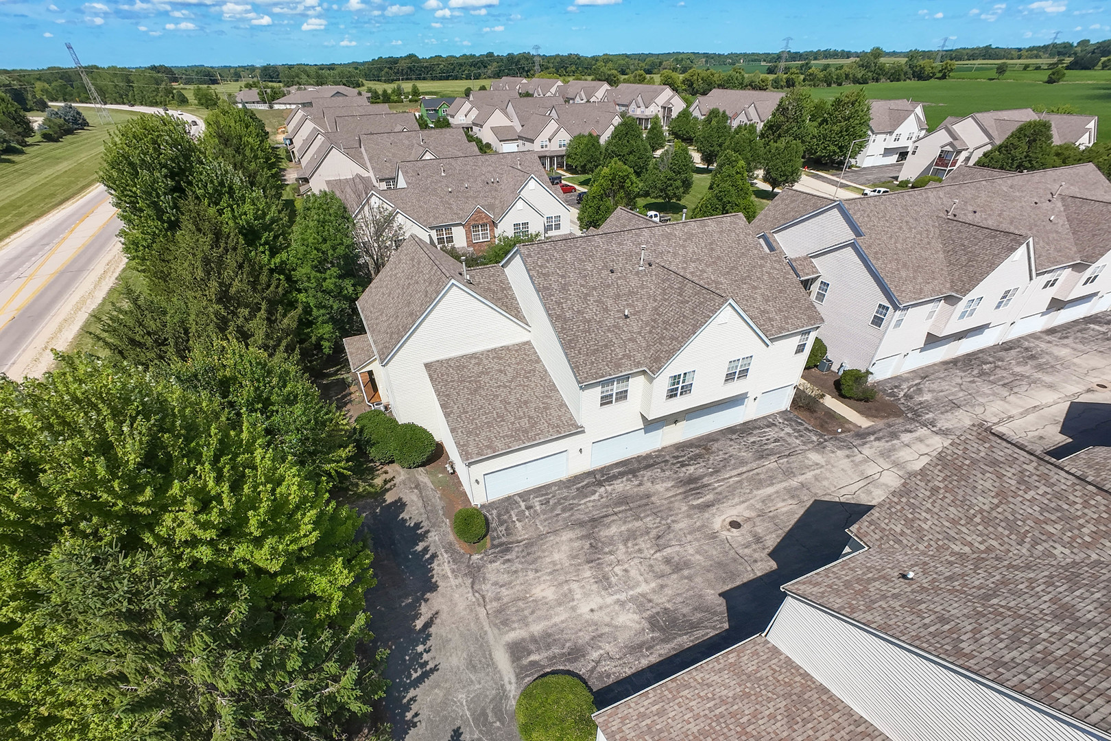 Homes for sale in Sycamore, IL | 536 Clayton Cir, Sycamore, IL 60178