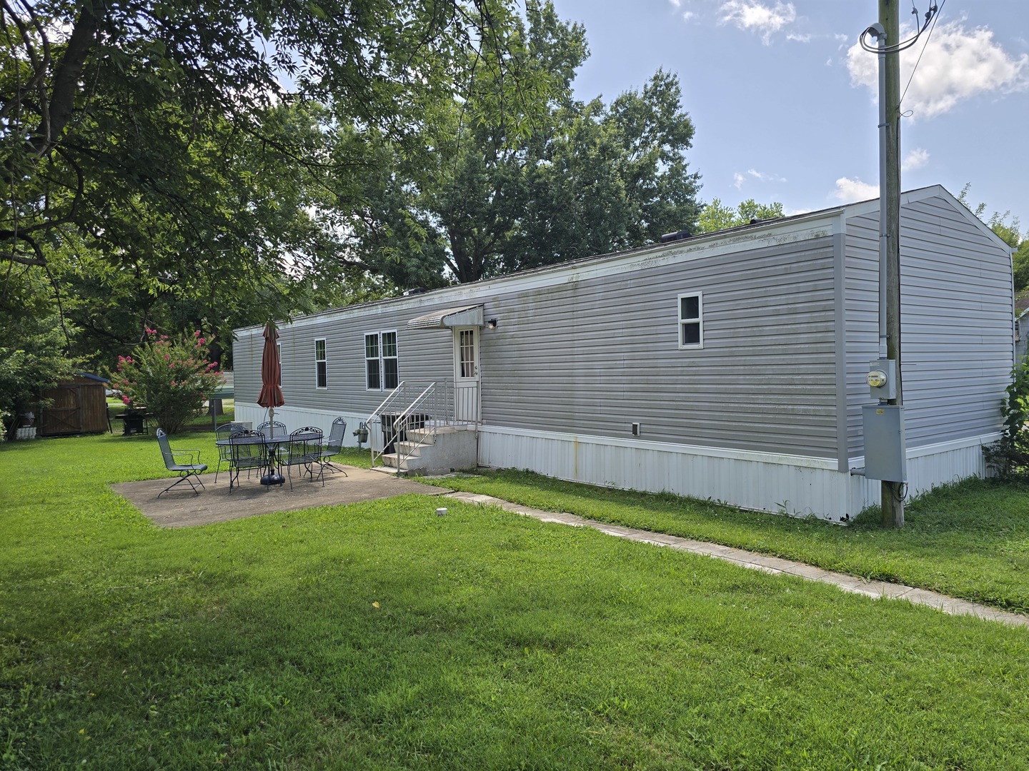2nd image of 1500 Reed St, Eldorado, IL 62930 | MLS# 12709379