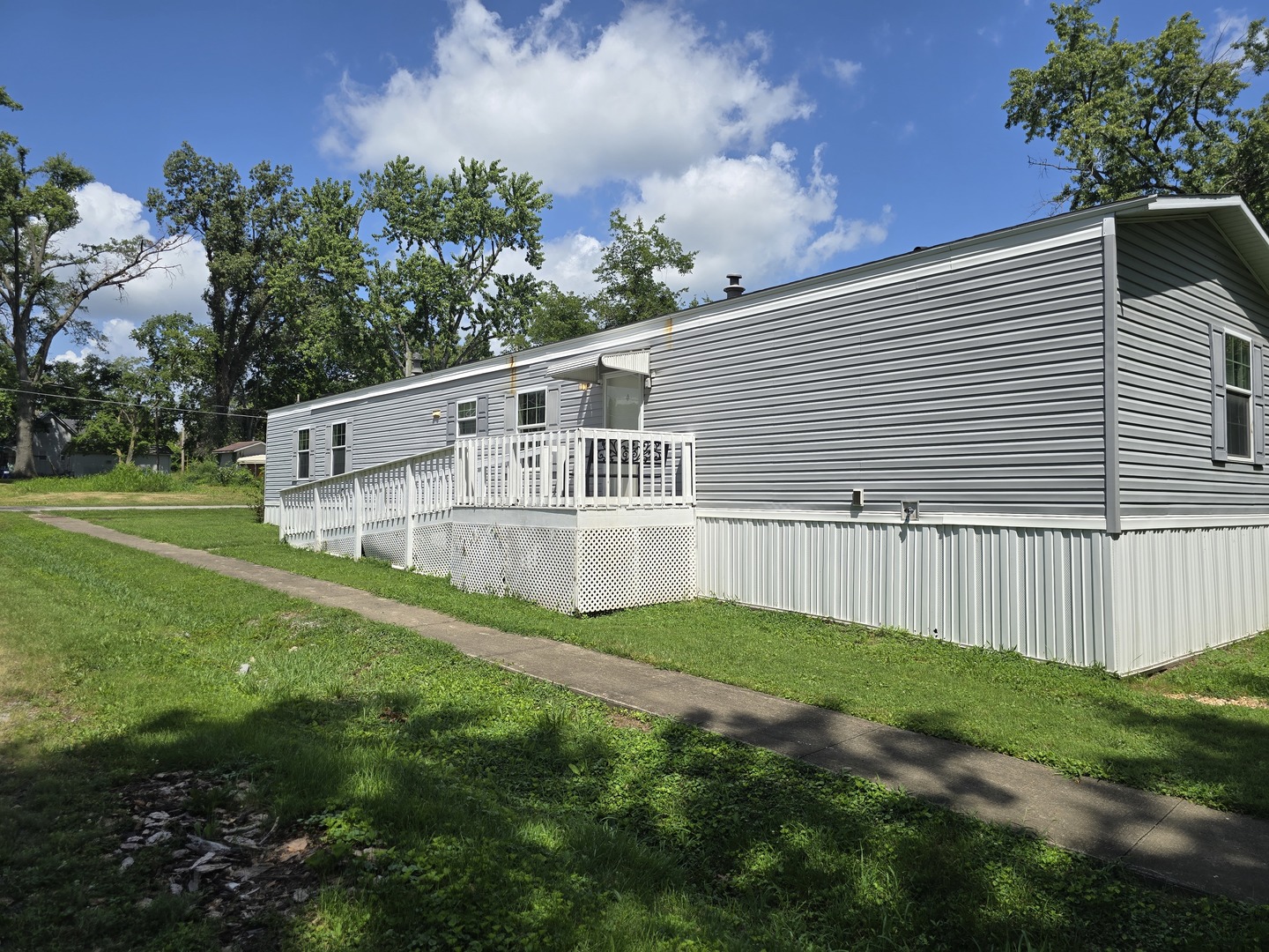 4th image of 1500 Reed St, Eldorado, IL 62930 | MLS# 12709379