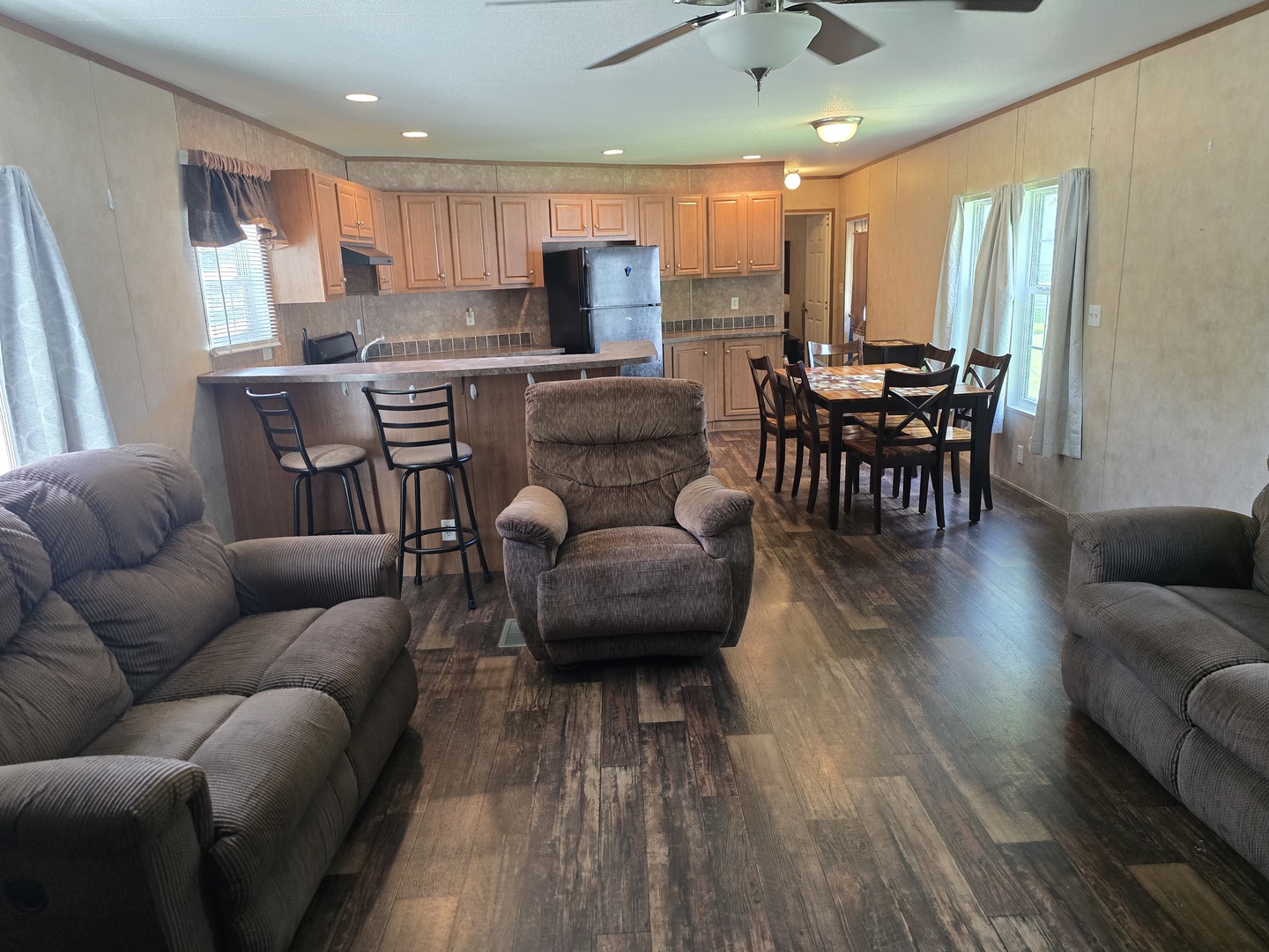 5th image of 1500 Reed St, Eldorado, IL 62930 | MLS# 12709379