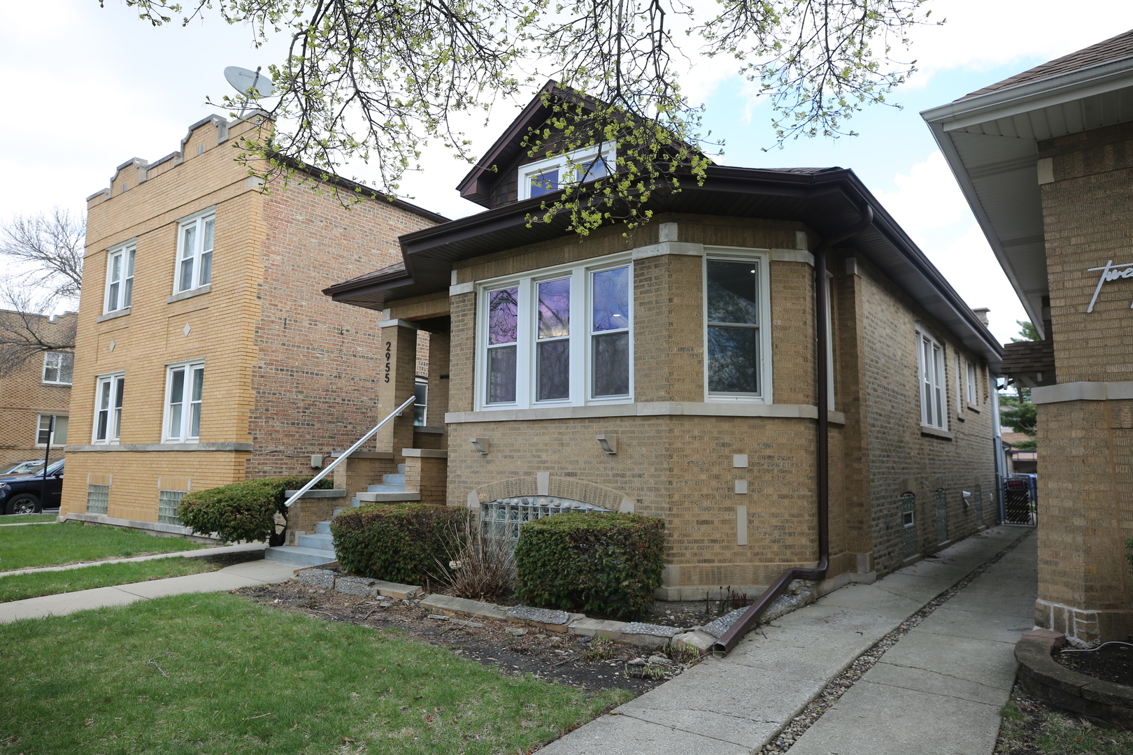 2nd image of 2955 N Lotus Ave, Chicago, IL 60641 | MLS# 12709390
