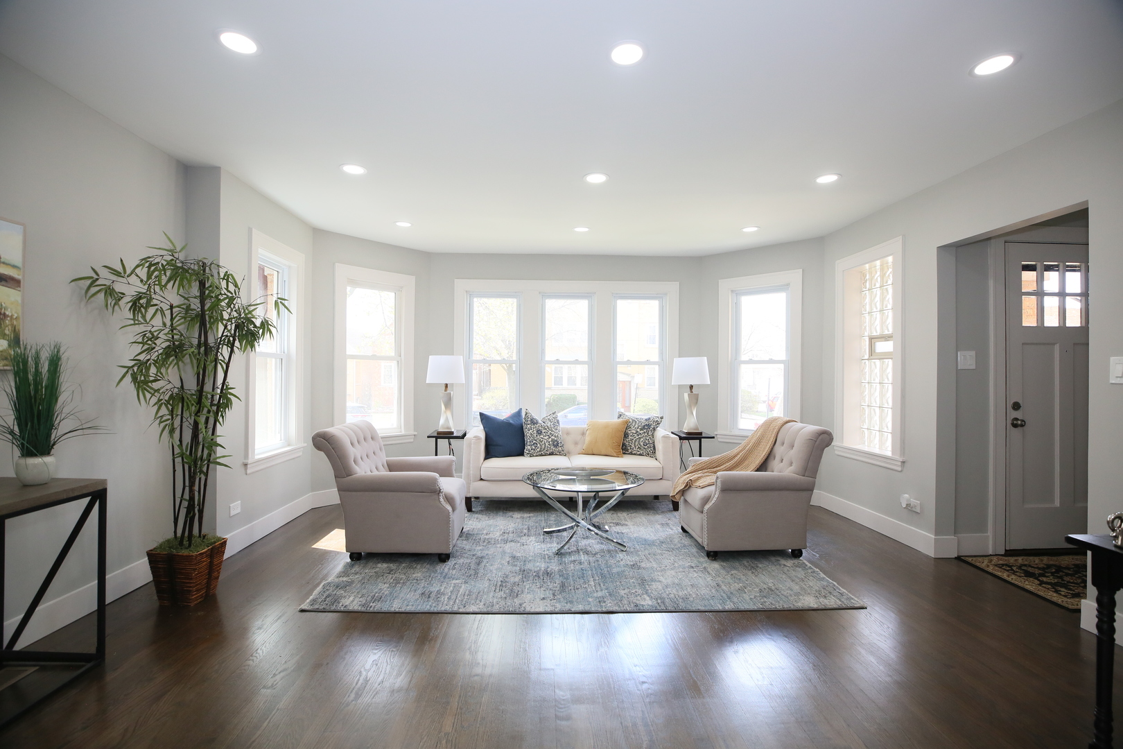3rd image of 2955 N Lotus Ave, Chicago, IL 60641 | MLS# 12709390
